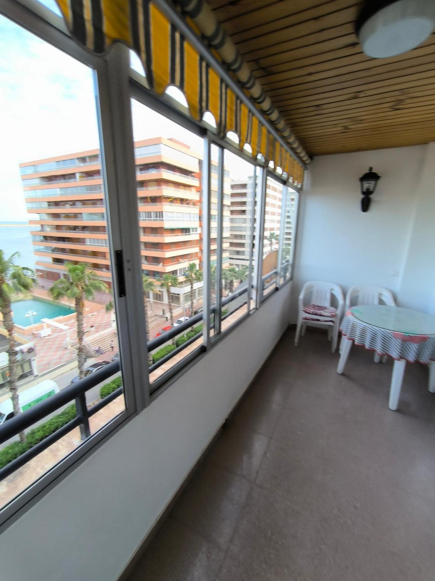 Apartamento Con Buena Vista Apartment Torrevieja Exterior photo